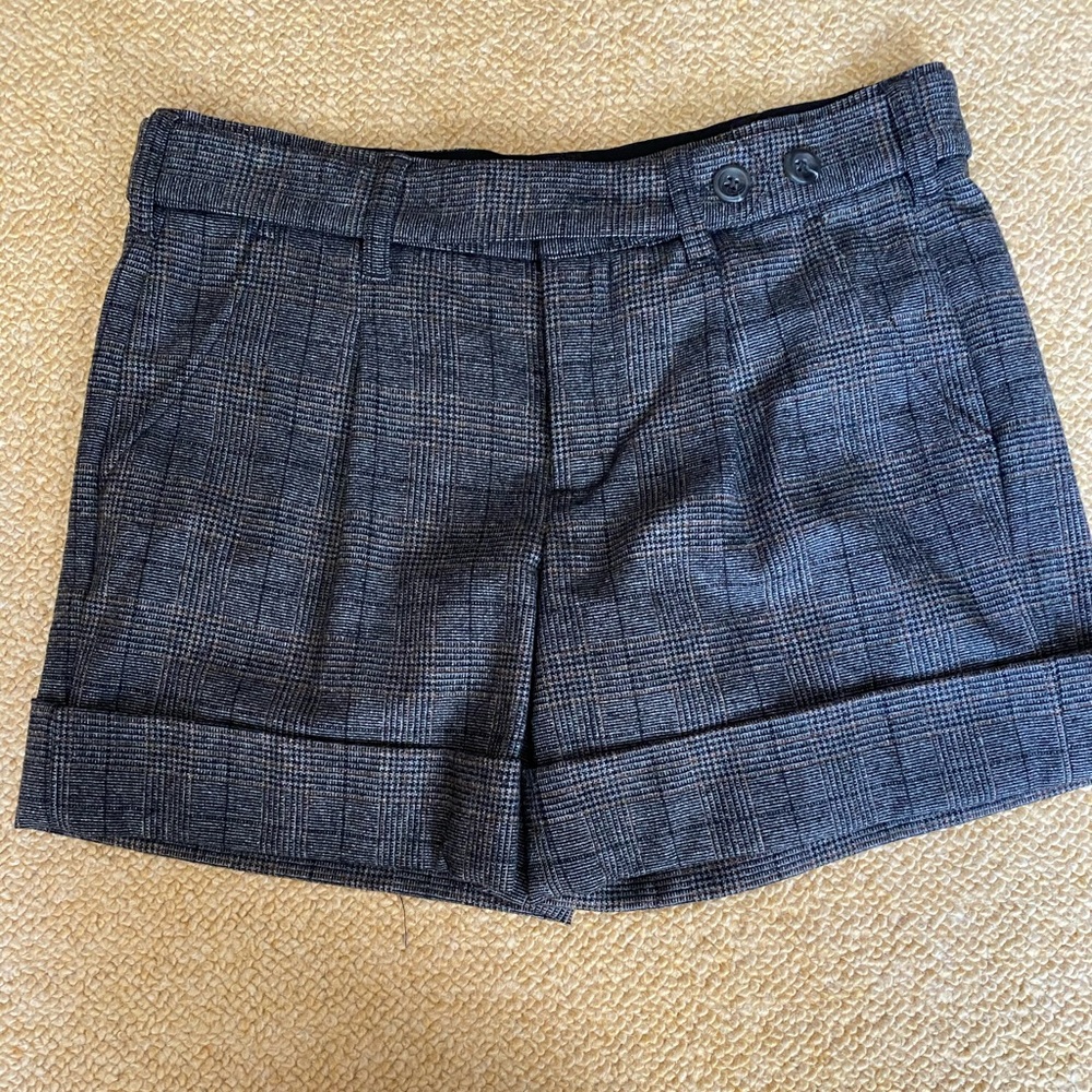 Vince houndstooth shorts size 2
